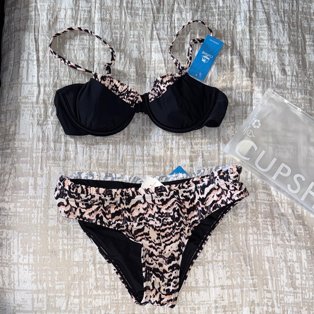 Cupshe Black and Pink Patterned Bikini Set